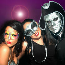 B&W masked ball 1DSC_4989A